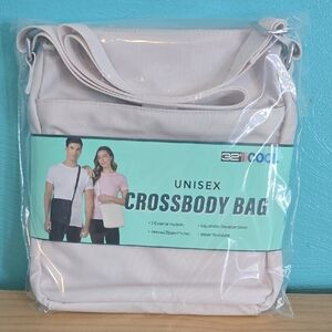 32 Degrees Cool Unisex Crossbody Bag in Light Cream